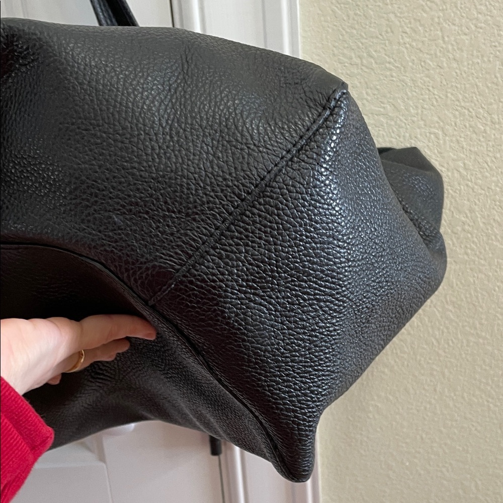 Kurt Geiger Italian Leather The Violet Tote Purse - Picture 5 of 11